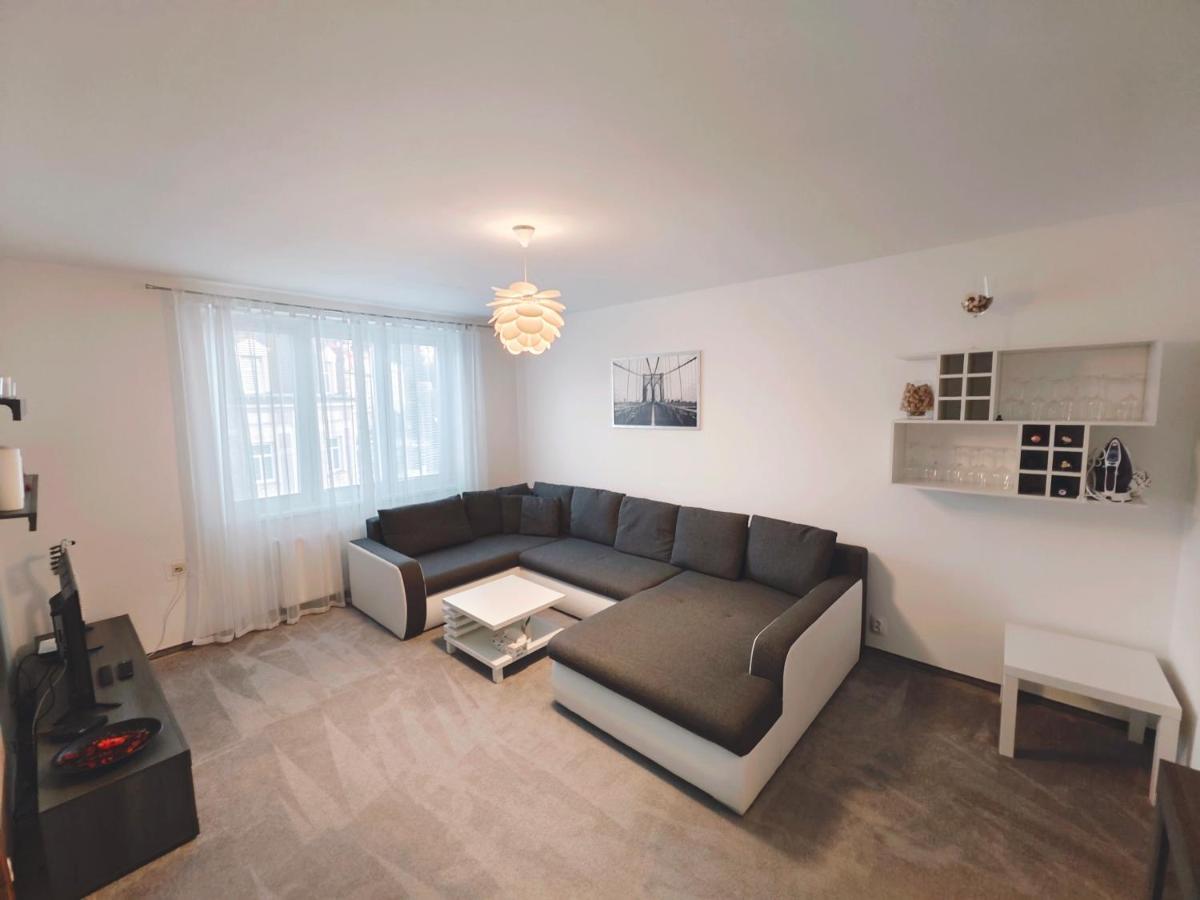 Apartman V Centru Karlovy Vary Dış mekan fotoğraf